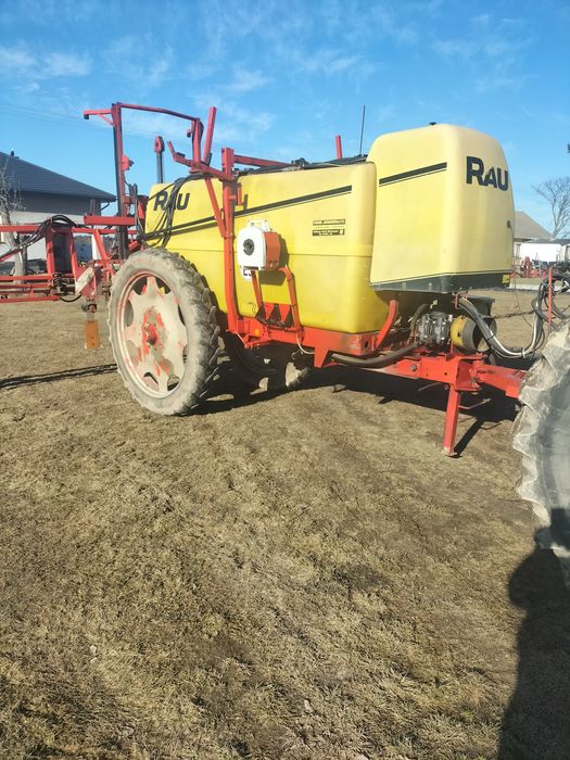 Opryskiwacz Ciągany  Rau