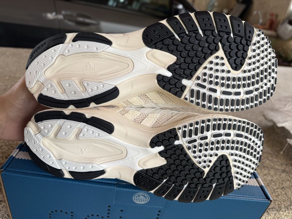 adidas Adizero SL 72 Bad Bunny Off White - 39 1/3