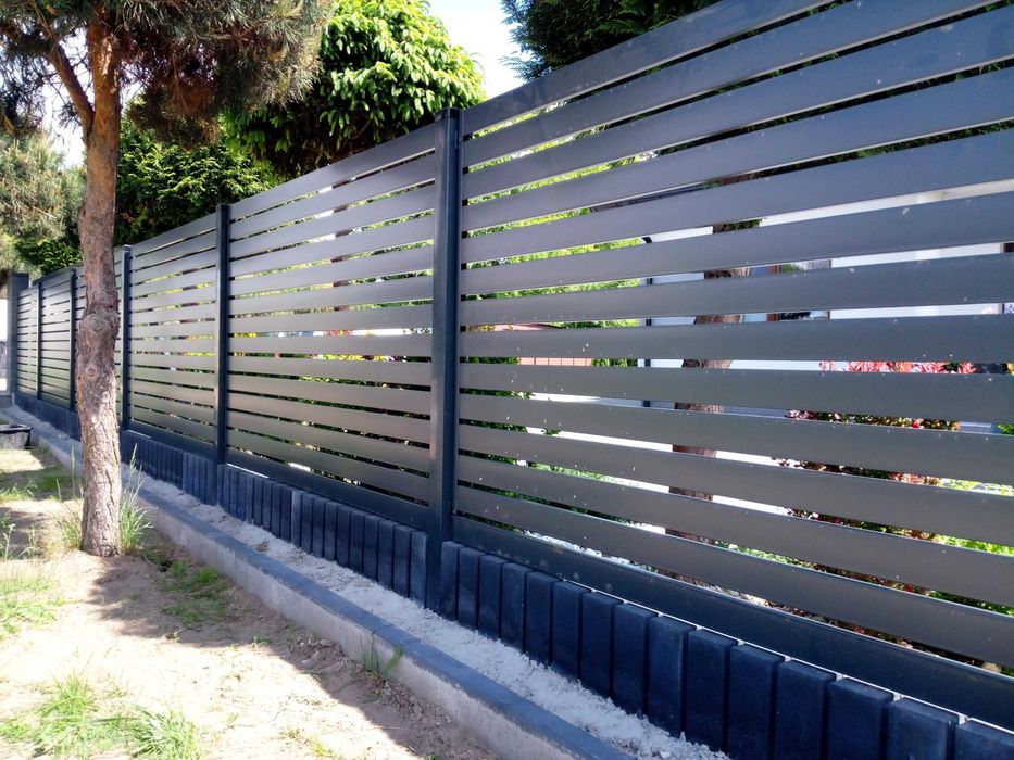 Nowoczesne ogrodzenie palisadowe różne wzory
