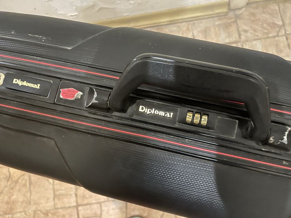 Чемодан Diplomat !