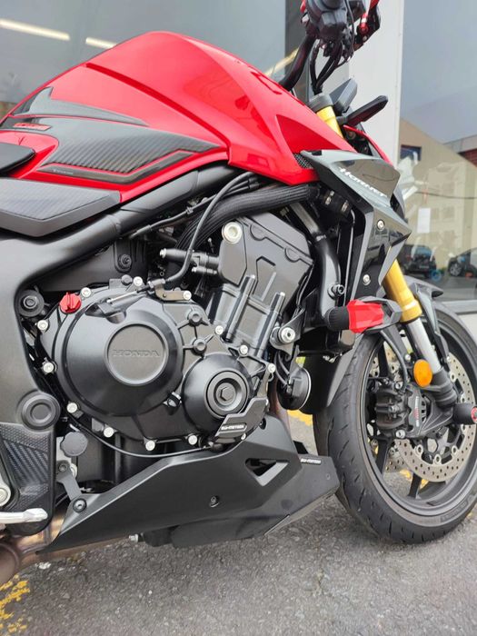 Honda CB 1000 Hornet 2025