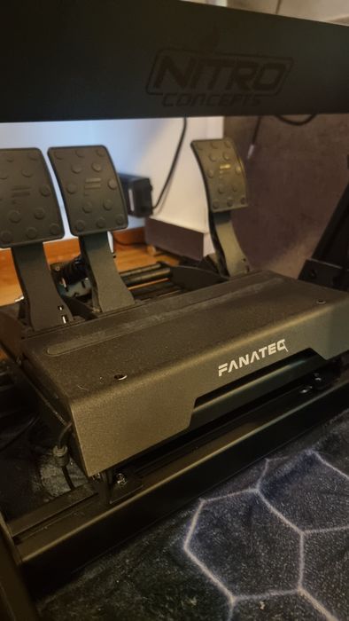 Fanatec CSL Elite Pedals V2 - C / GARANTIA