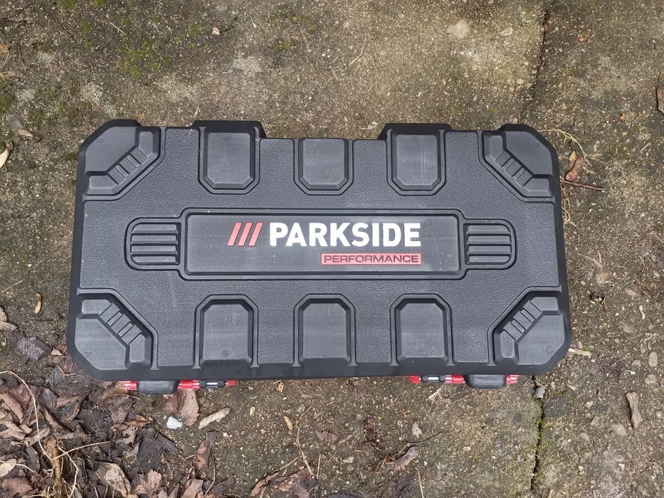 Skrzynki walizki na elektronarzędzia Makita Parkside AEG  Milwauekee