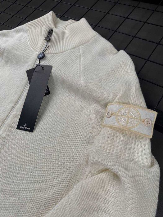 Чоловічий в’язаний кардиган Stone Island / Стоун Айленд із бавовни, молочний, на блискавці