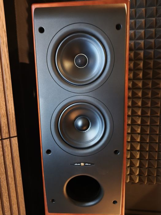 KEF Reference Model Three