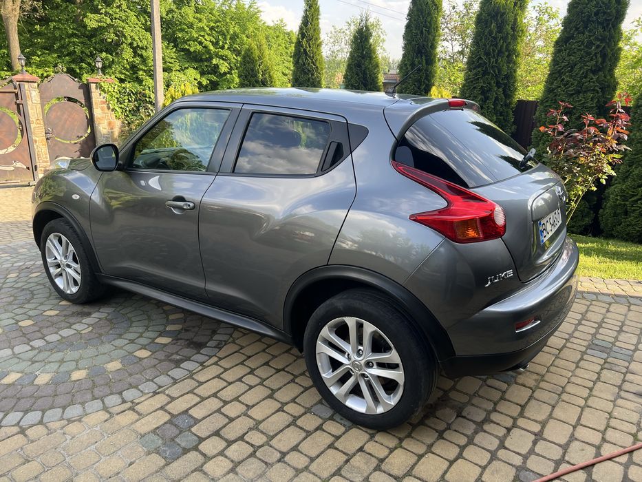 Нісан жук/Nissan Juke