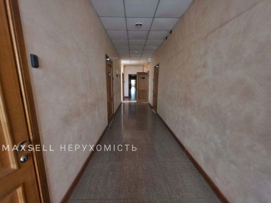 Здам офісні приміщення в центральній частині міста