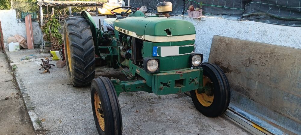 Trator John deere 1030