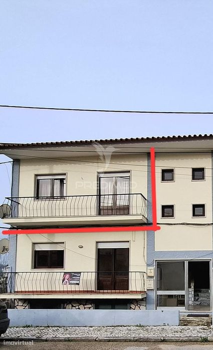 Apartamento T2 para Venda  Oportunidade de Investimento — Alcobaça E Vestiaria, Leiria