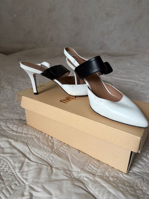 Женские кожаные белые туфли