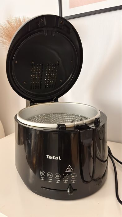 Czarna Frytownica Tefal FF107810 Maxi Fry