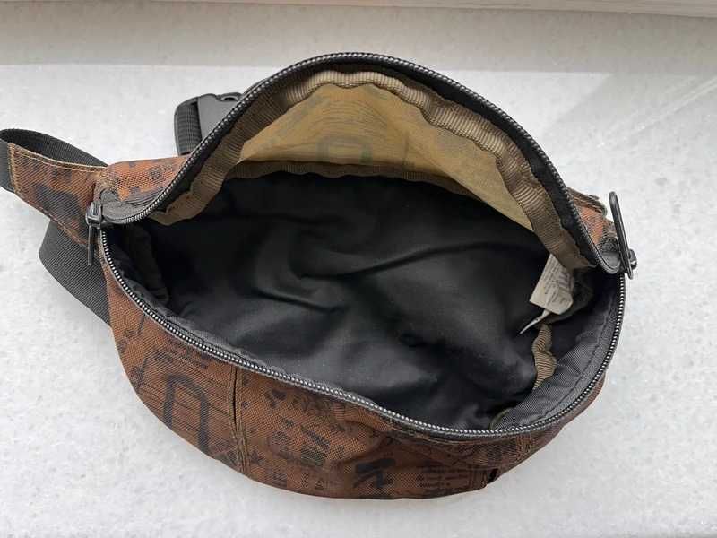 Brązowa nerka JanSport