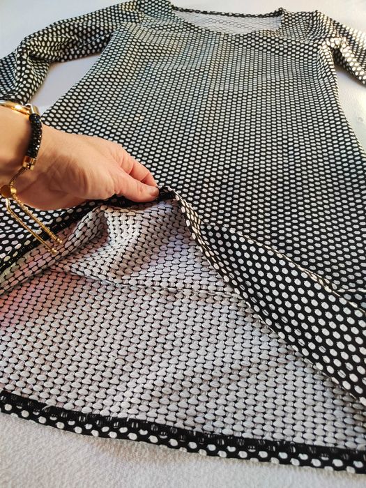 Czarno biała w kropy dłuższa bluzeczka tuniczka Elastyczna Wyjściowa