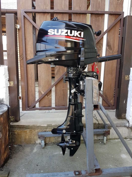 Лодочный мотор Suzuki DF6л.с. 4т 2018г.