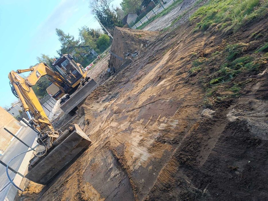 Koparka. Minikoparka. Usługi. Ziemia ogrodowa. Piasek. Wiertnica. Młot