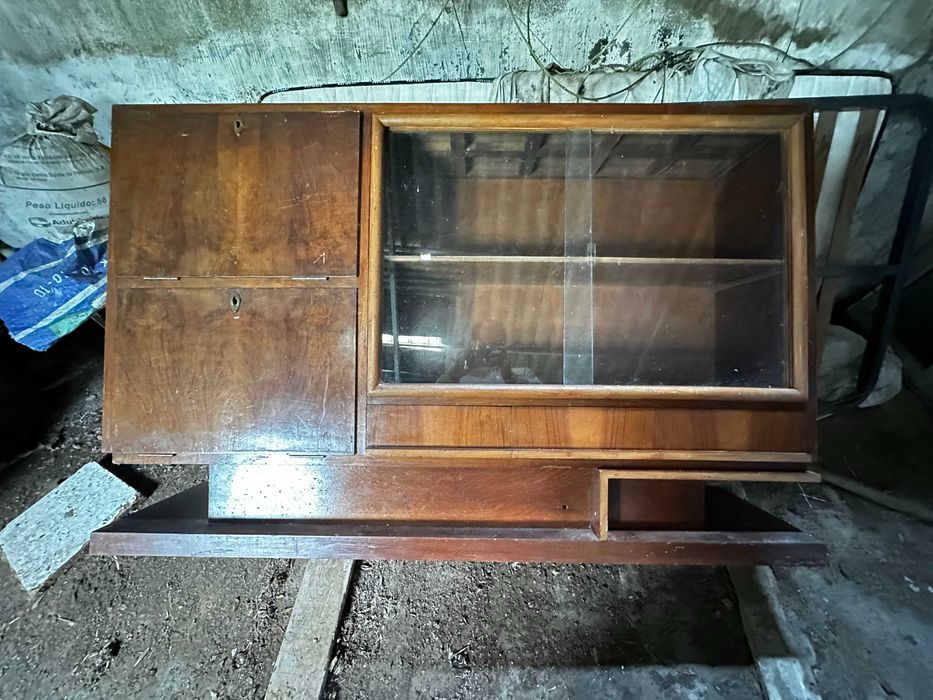 Louceiro antigo estilo vintage