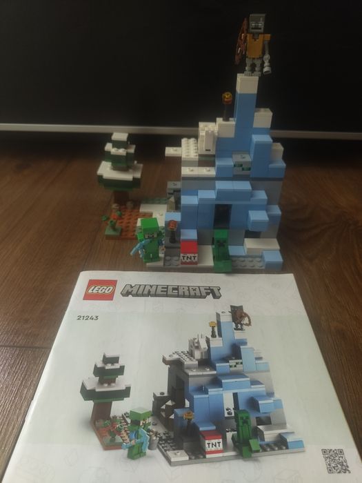 LEGO Minecraft 21243