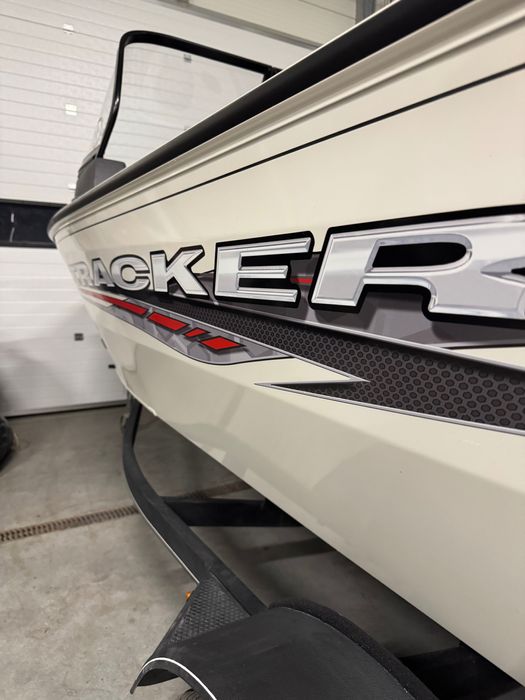 Tracker Pro Guide V16 Łódka wędkarska aluminiowa USA Mercury 60KM 2021