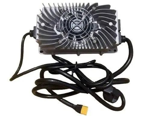 Зарядний пристрій для акумуляторів Li-ion 24V 20A waterproof