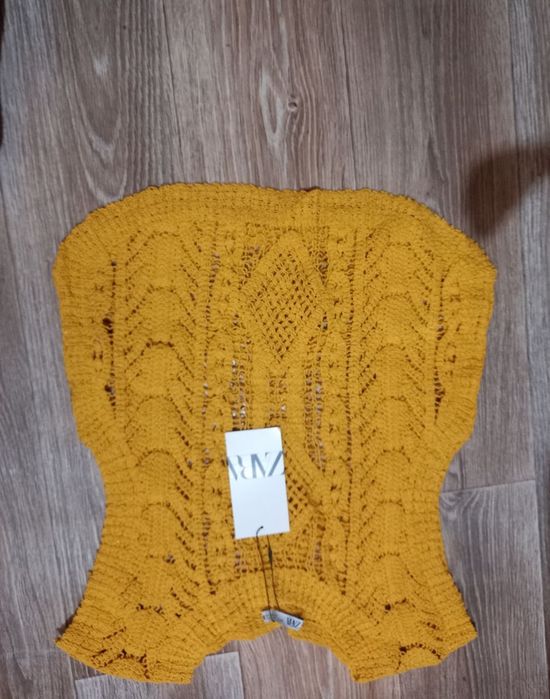 в'язана желетка zara