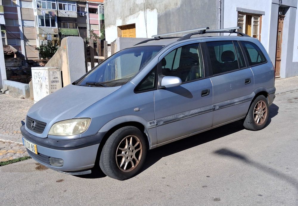 Opel Zafira 1.8 Gasolina (2003) - 7 Lugares (Avariado - Junta da Cabeça)
