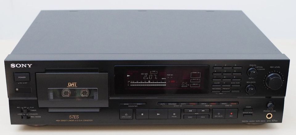 SONY DTC-57ES Esprit DAT-Rekorder Toppzustand nahezu MINT