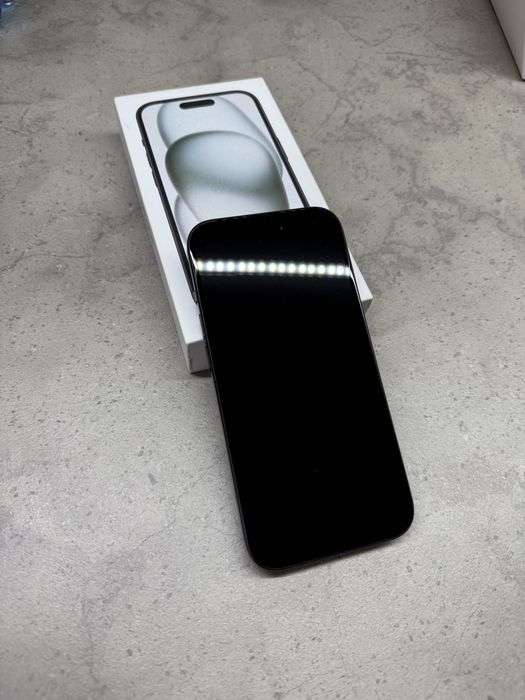 Iphone 15 128gb батарея 96%