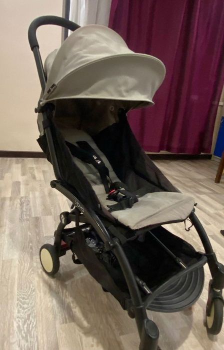 Легкий та маневрений візок YOYO