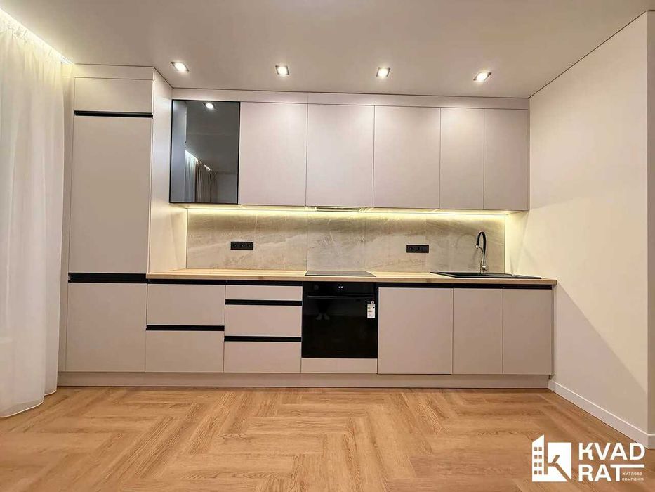 Продаж у укомплектованої квартири у новобудові біля ТЦ Veles Mall