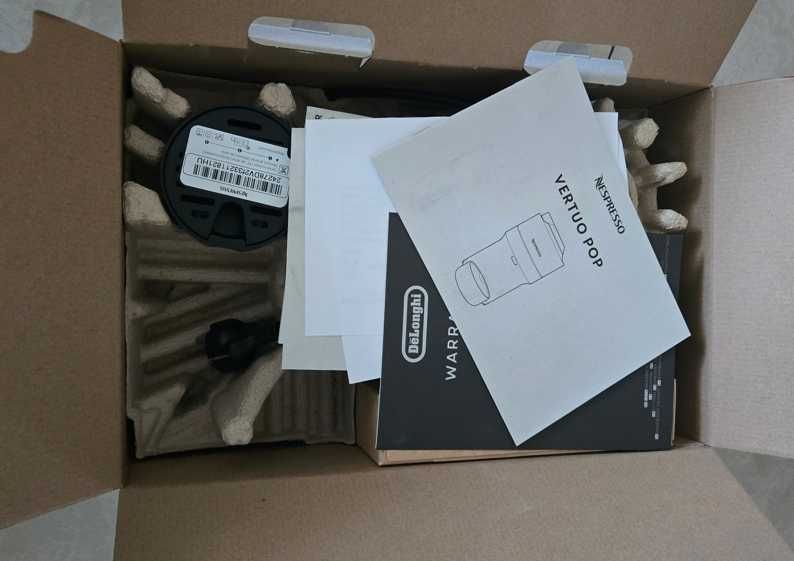 Sprzedam Ekspres DE LONGHI-NESPRESSO  na kapsułki