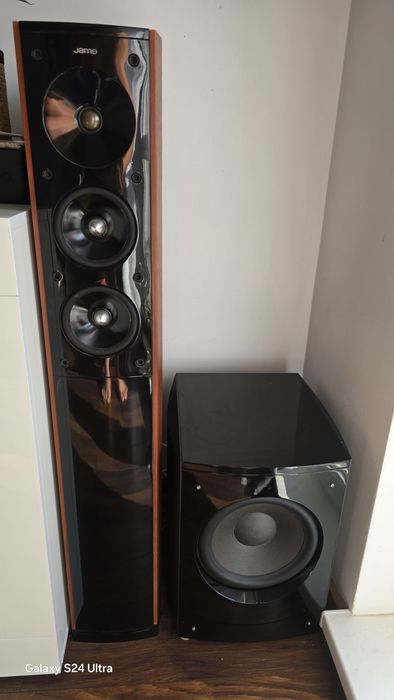 Subwoofer M-Audio SUB850  200w rms