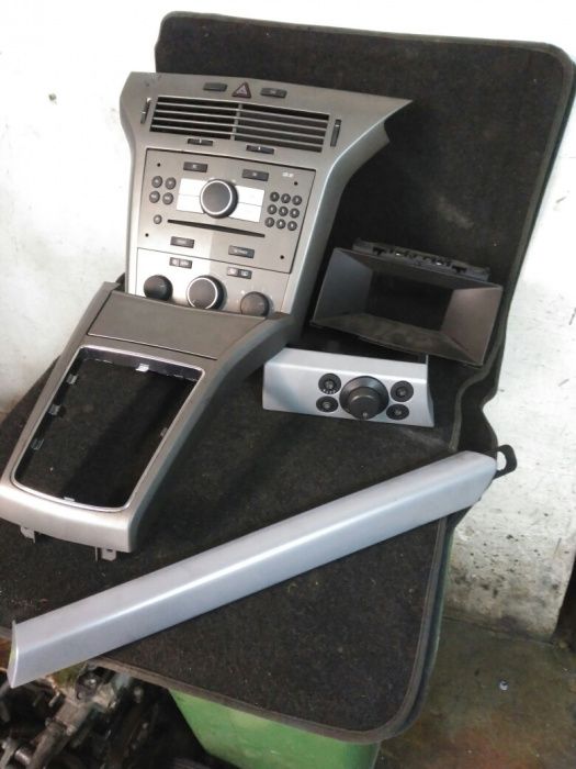 Consola central Opel Astra H versão cosme de 2006