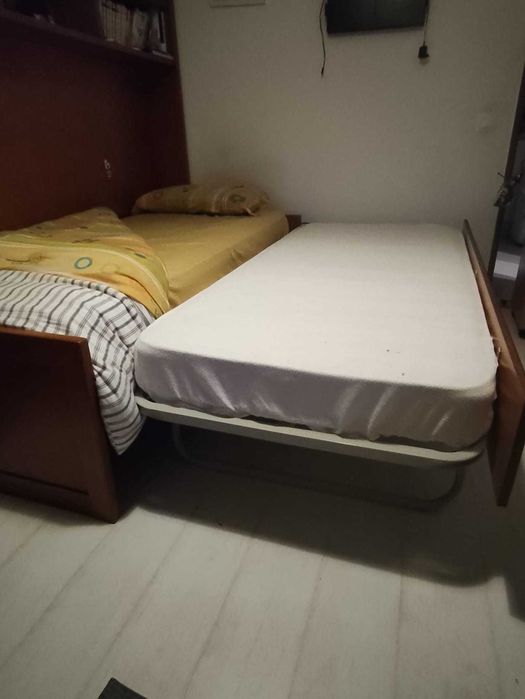 Cama dupla de solteiro com arrumação 1mx2,05m de madeira maciça