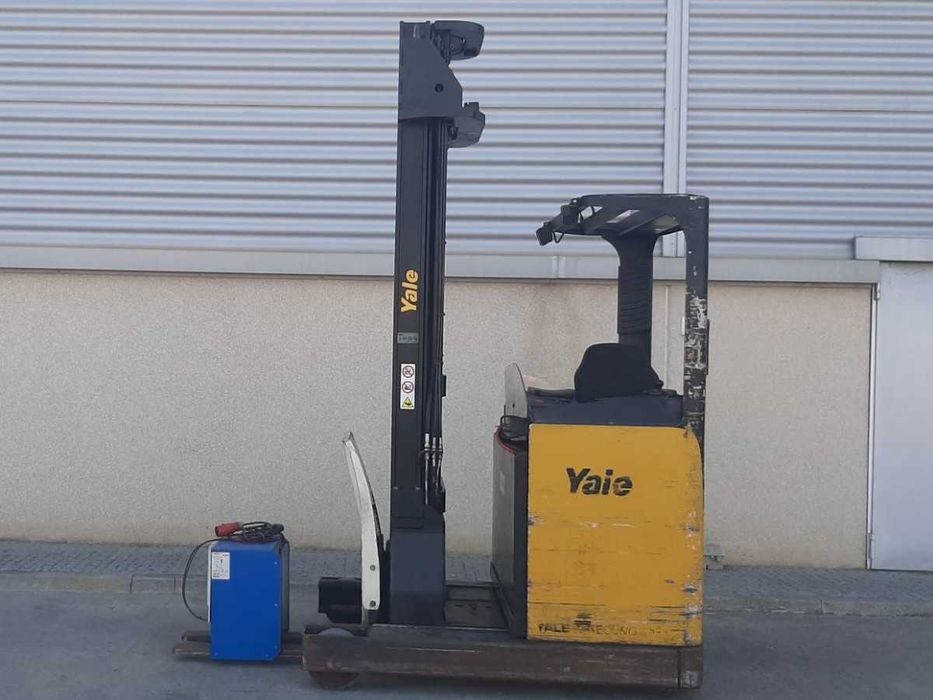 STACKER 1.4TON 3M ALTURA ELÉCTRICO