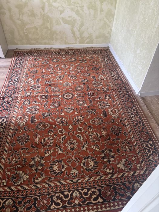 Продам ковер шерстяний 2*3 метра