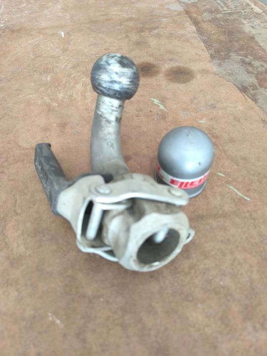 Bola de reboque para automóveis