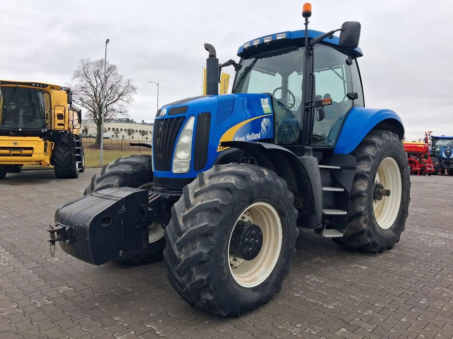 New Holland T8030  Ciągnik rolniczy New Holland T8030