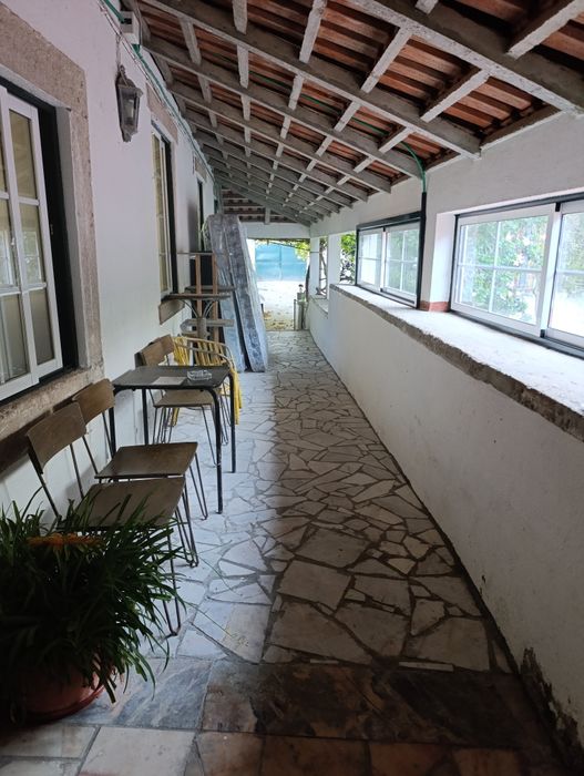 Aluga-se Quarto Partilhado
