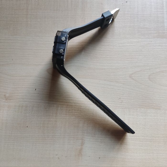 Часы  электронные Synoke