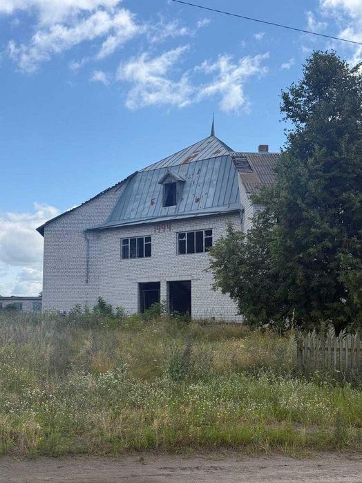 Продаж Цілісний Майновий Комплекс/Фасадна Будівля 1500 кв.м./Ділянка 135 соток приватна власність/Своя ТП 100кВт