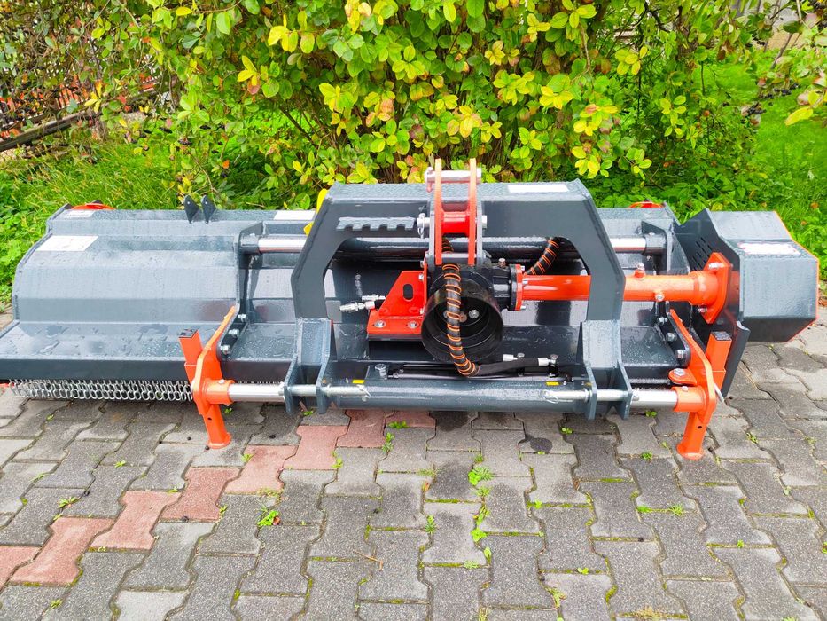 Kosiarka bijakowa mulczer Orkan KTKS 200C Puma do sadu ugorów łąk traw