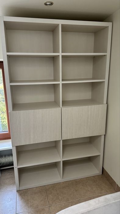 Zestaw nowoczesnych mebli