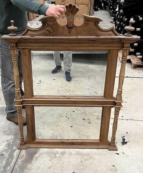 Mobiliário Antigo em Carvalho Maciço