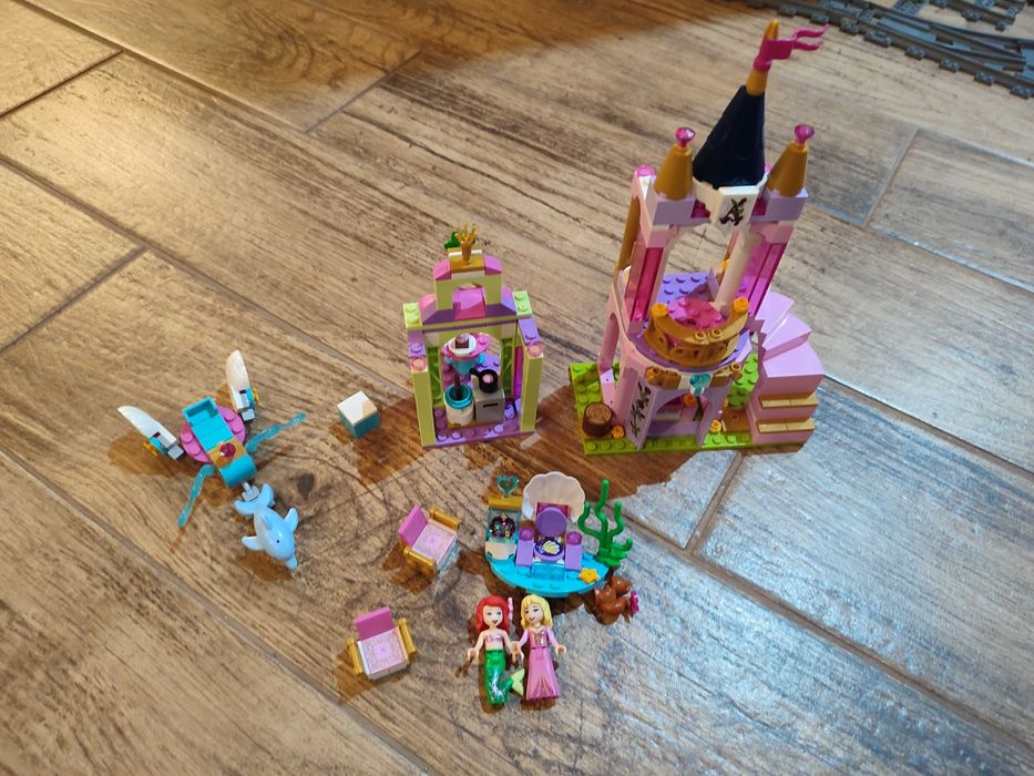 LEGO 41162 Disney - Królewskie przyjęcie Arielki, Aurory i Tiany
