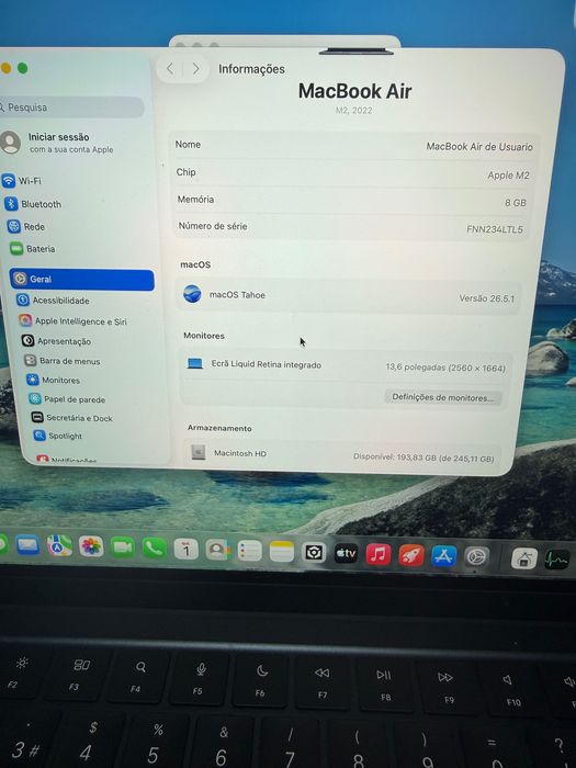 MacBook Air M2 245gb