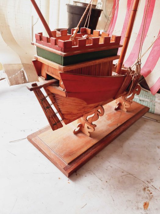 Парусник сборный дерево