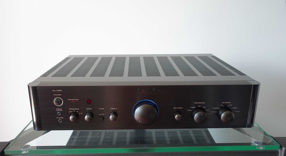 ROTEL RA-1520 V02 bardzo dobry wzmacniacz stereo + pilot