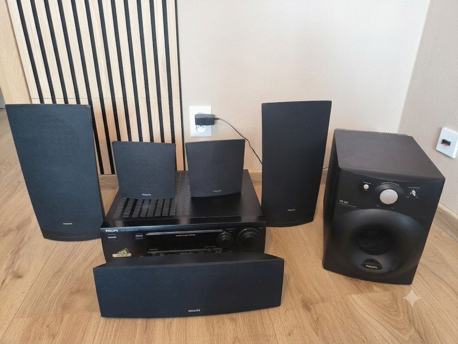 Zestaw amplitunera kina domowego 5.1 Philips fr740/00