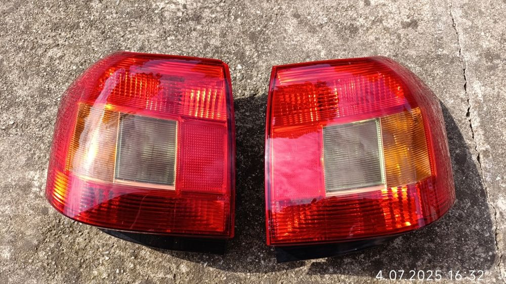 Lampy tylne toyota corolla