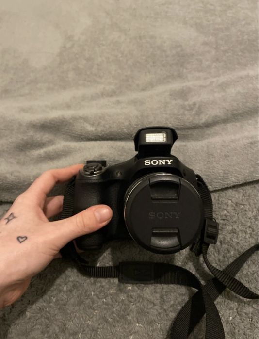 Sony Cyber-Shot DSC-H300